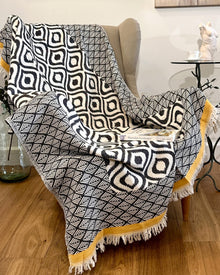  Jacquard Throw Blanket