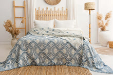  Jacquard Muslin Bed Blanket King/Queen-Teal Flower